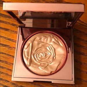 Smash box+Vlada highlighter